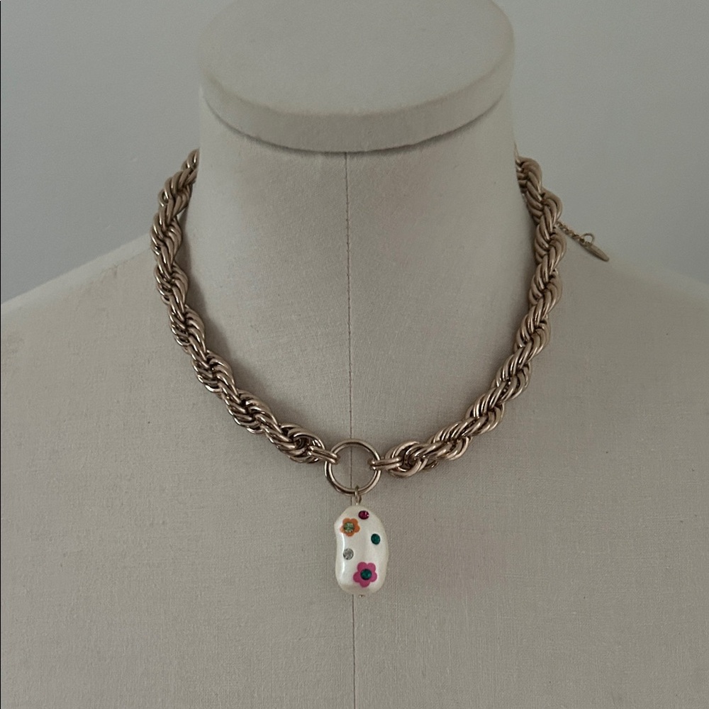 Elegant Gold Chain Necklace with Painted Pearl Pendant - Liars and Lovers